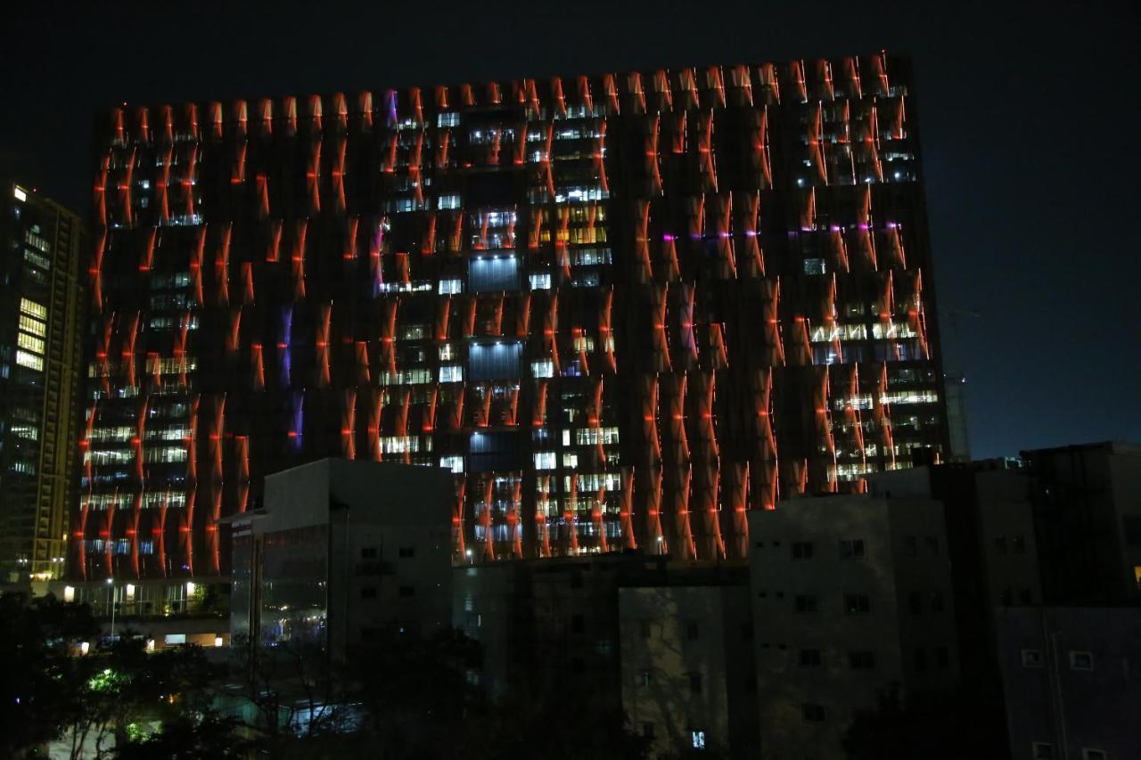 Skyview Suites Hyderabad Exterior foto